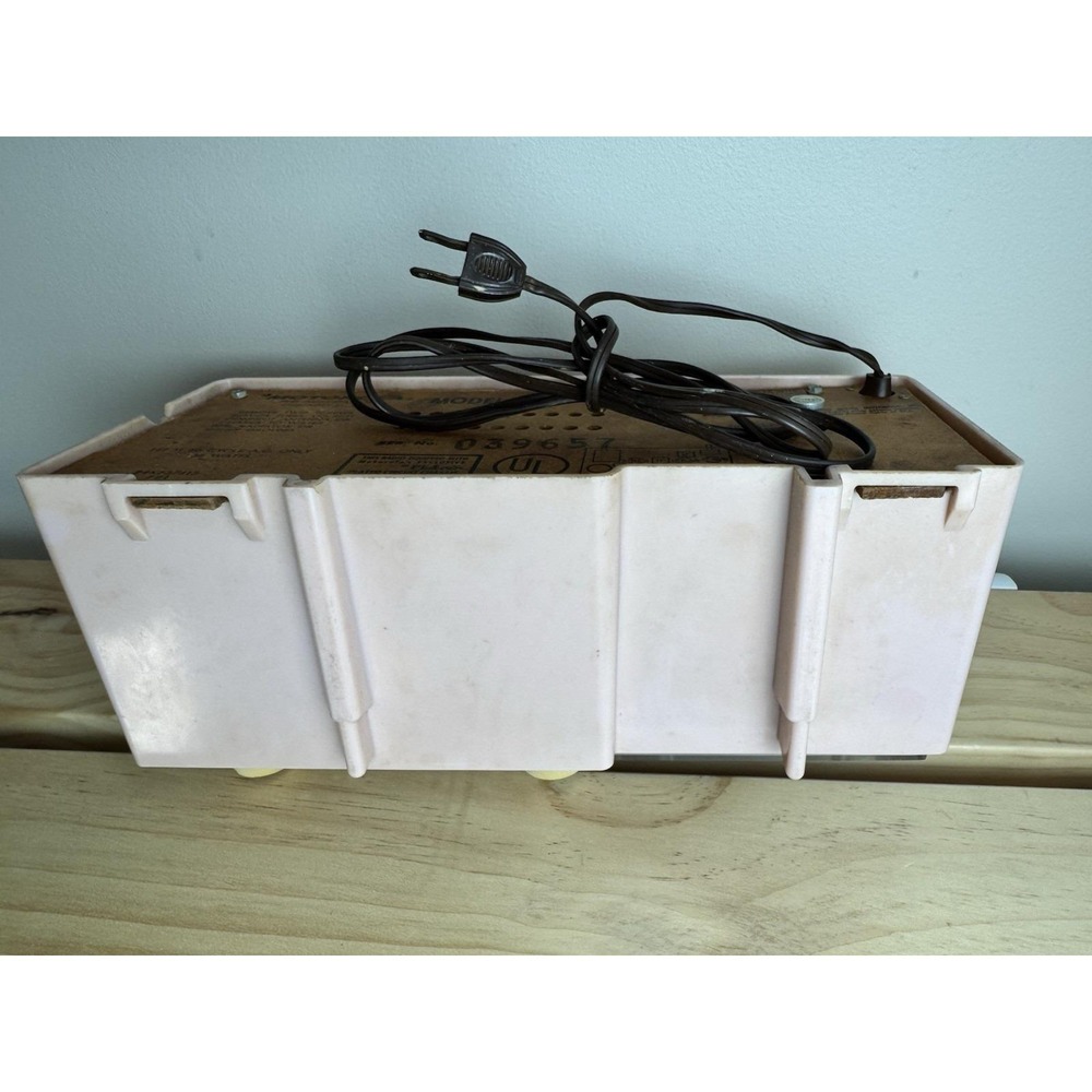 VTG Pricilla Pink Motorola 57CF Alarm Clock AM Radio 1950s Sputnik Retro Works - Picture 7 of 13